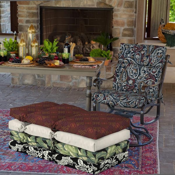 21 in. x 20 in. Outdoor Dining Chair Cushion in Navy Palmira Paisley