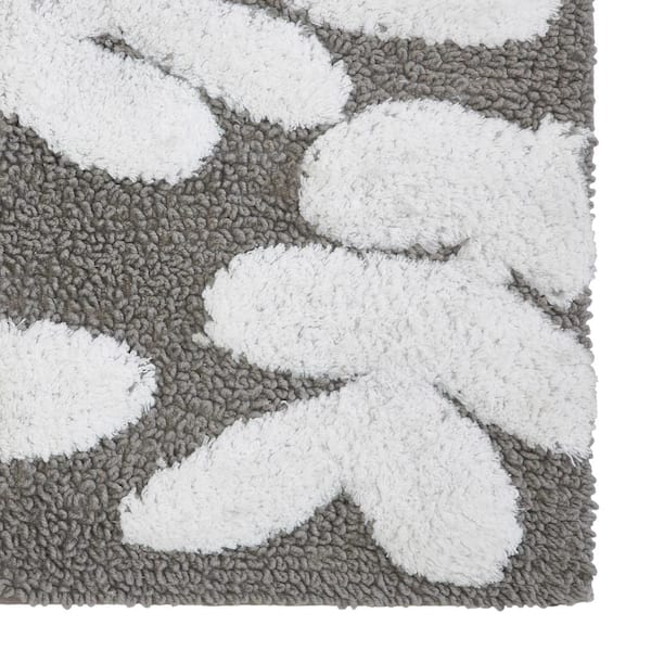Chesapeake Monte Carlo 2-Pc Pewter Bath Rug (21 in. X 34 in. and 17 in. X 24 in.)