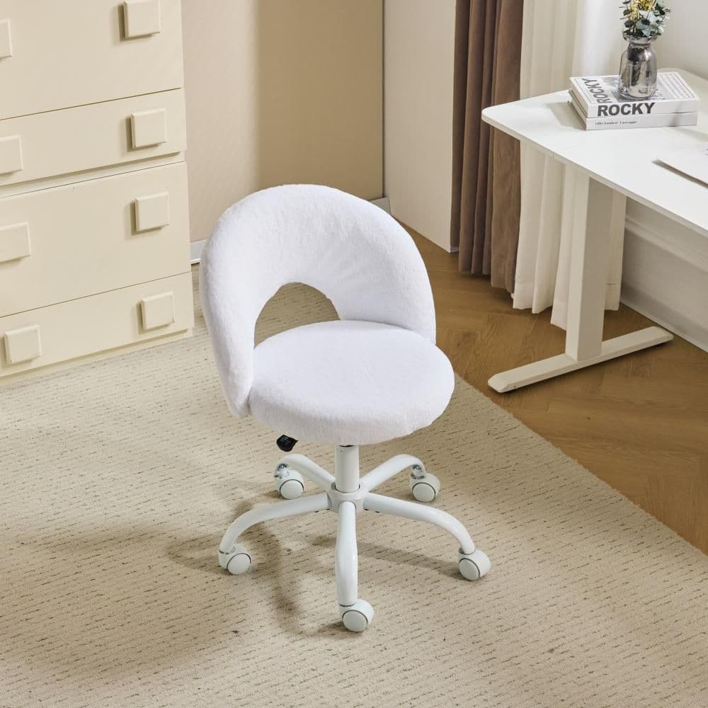 Winado Faux-Rabbit Fur Plush Fabric Swivel Office Chair Task Chair in ...