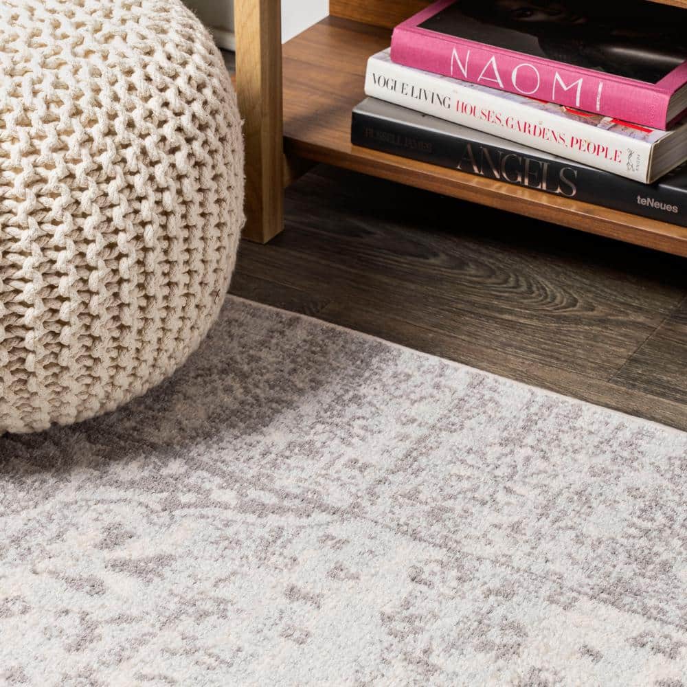 Medallion Mirage Gray and Cream 8' x 10' Synthetic Area Rug