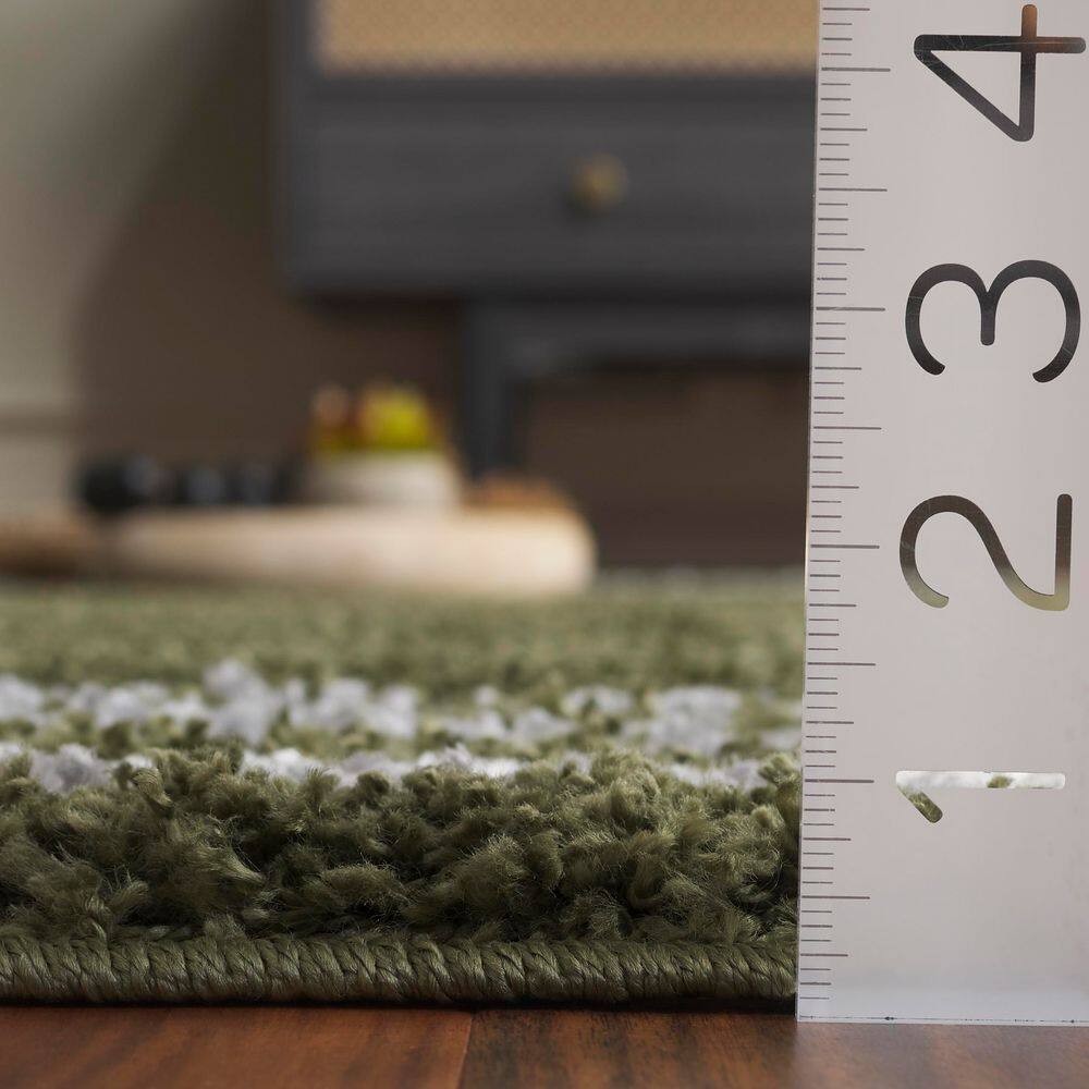 Green Square Tufted Shag Wool Area Rug, 6'7"