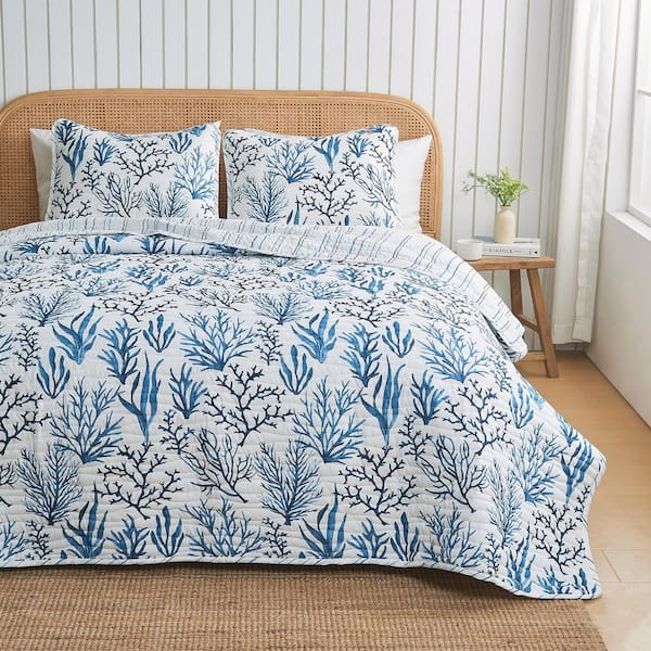 Blue Ultra-Soft Coastal Printed Reversible Microfiber Quilt Set