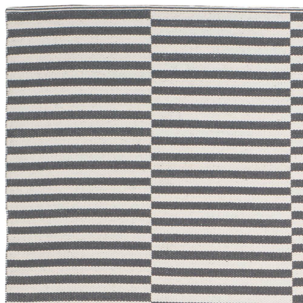 Coastal Comfort Ivory and Grey 8' x 10' Cotton Area Rug