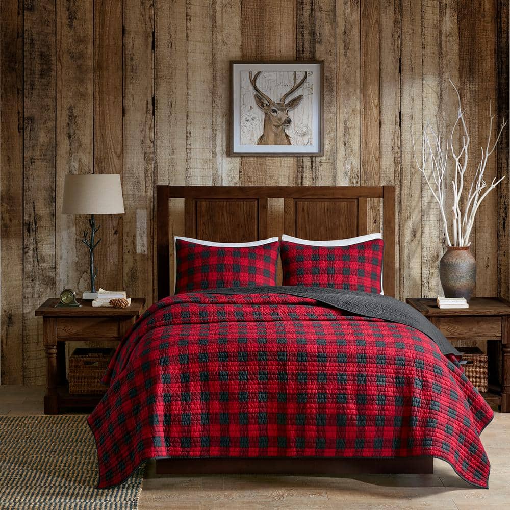 Red and Black Cotton Reversible Full Quilt Set