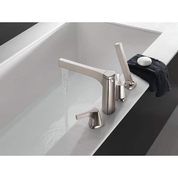 https://images.thdstatic.com/productImages/adefb23d-a752-4a47-9320-31bbe64f617e/svn/stainless-delta-shower-bathtub-trim-kits-t4774-ss-c3_600.jpg