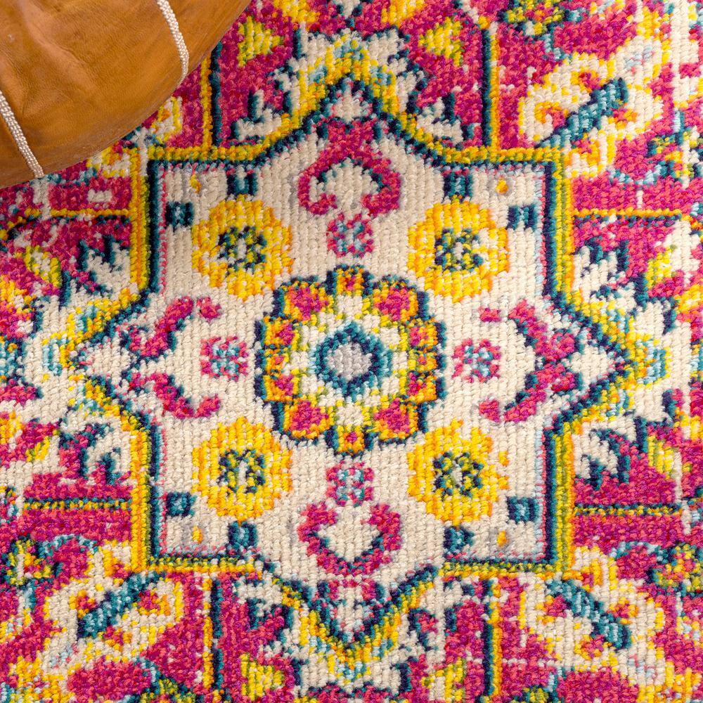 Brooklyn Red and Pink Synthetic Medallion 4' x 6' Area Rug