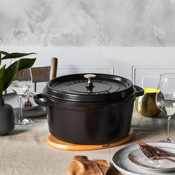 Cast Iron 7-qt. Round Cast Iron Dutch Oven in Black with Lid