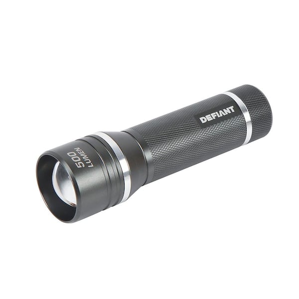 https://images.thdstatic.com/productImages/ae18da5f-6aa1-466d-9e88-e7f691d63f25/svn/defiant-handheld-flashlights-90703-64_600.jpg