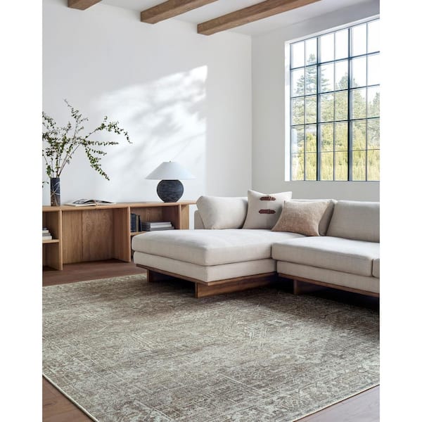 Galey Alix x Livabliss Collins Avenue VI Vintage Medallion Area Rug, 2'1 in. x 3'9 in. (2' x 4'), Light Brown