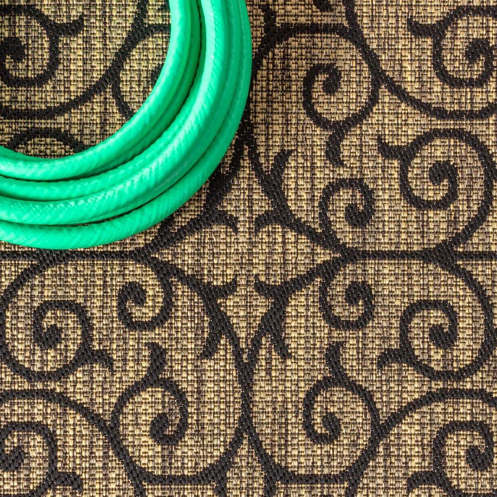 Madrid Black and Khaki 8' x 10' Filigree Indoor/Outdoor Rug