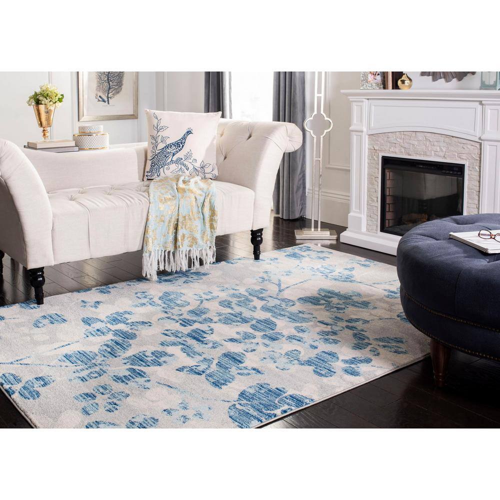Grey and Light Blue Floral Synthetic Area Rug, 6'7" x 9'
