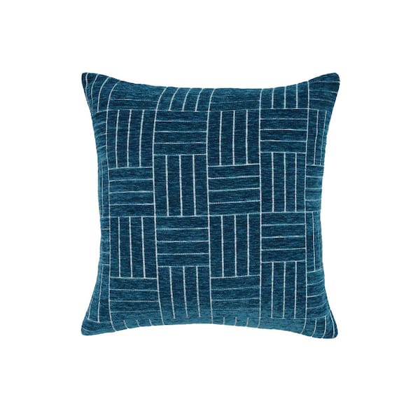 FRESHMINT Oberon Staggered Stripe Throw Pillow 18 in. x 18 in. Teal