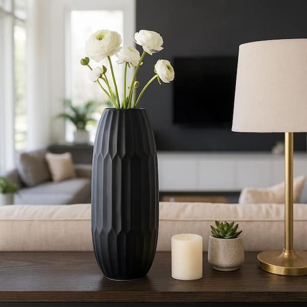 Liv & Skye 16 in. Black Ceramic Novelty Design Decorative Vase