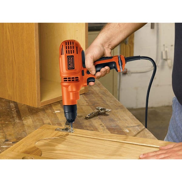 https://images.thdstatic.com/productImages/ae478940-6bb0-460f-968b-80aaa8ff33ae/svn/black-decker-power-drills-dr260c-c3_600.jpg