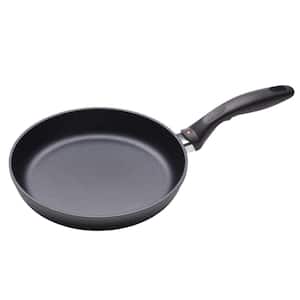 9 .5 in. Aluminum Nonstick Diamond Coated Frying Pan in Gray with Stay Cool Ergonomic Handle For Safe Comfortable Grip