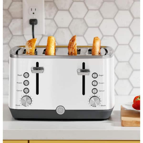 GE 4-Slice 1500 watt White Toaster with 7 Shade Settings