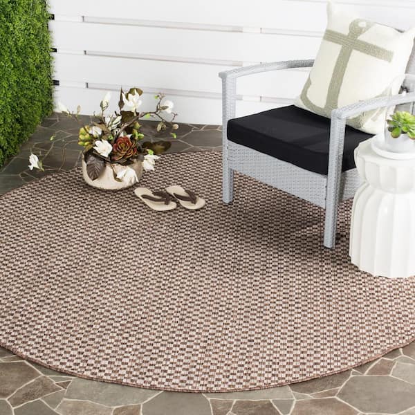 Courtyard Light Brown/Light Gray 4 ft. x 4 ft. Distressed Solid Color Indoor/Outdoor Round Area Rug