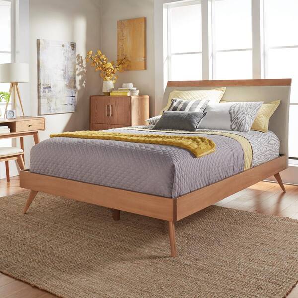 HomeSullivan Holbrook Natural Queen Platform Bed