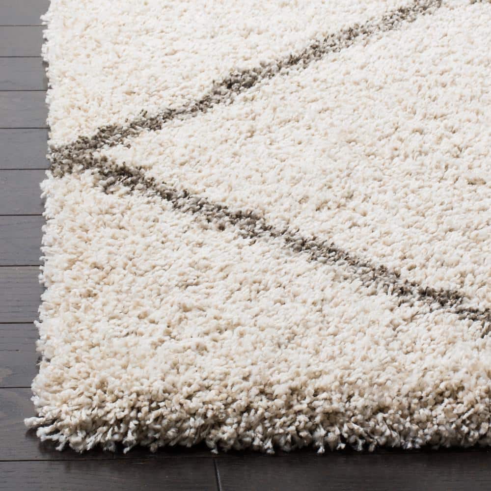 Ivory and Grey Diamond Shag 5' x 7' Area Rug