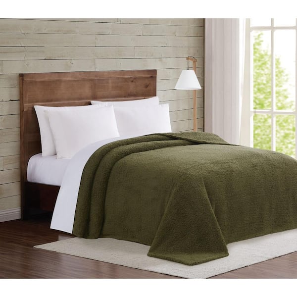 Brooklyn Loom Marshmallow Sherpa Olive Green Twin XL Blanket