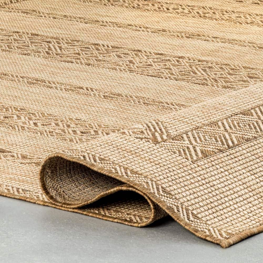 Beige Geometric Patterned Indoor/Outdoor Area Rug 6'7" x 9'