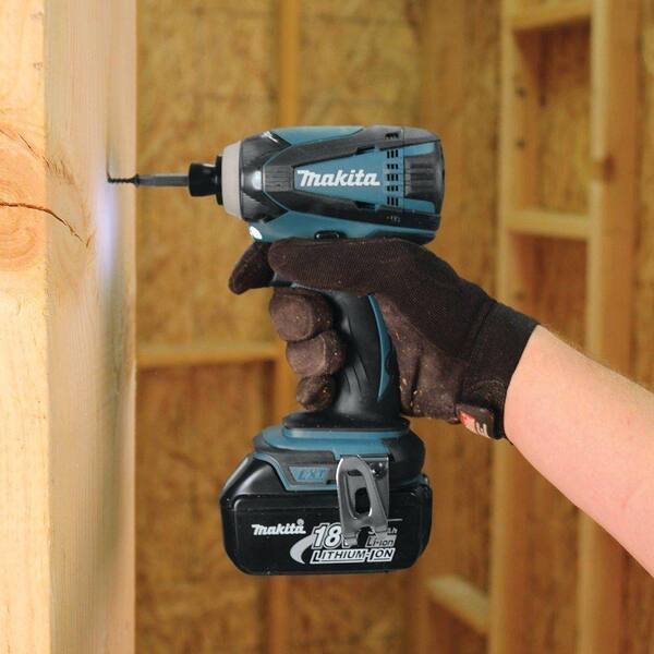 Makita - 18V LXT Lithium-Ion Cordless 3-Piece Combo Kit (Hammer Drill/Impact Driver/Angle Grinder) with (2) 3.0Ah Batteries