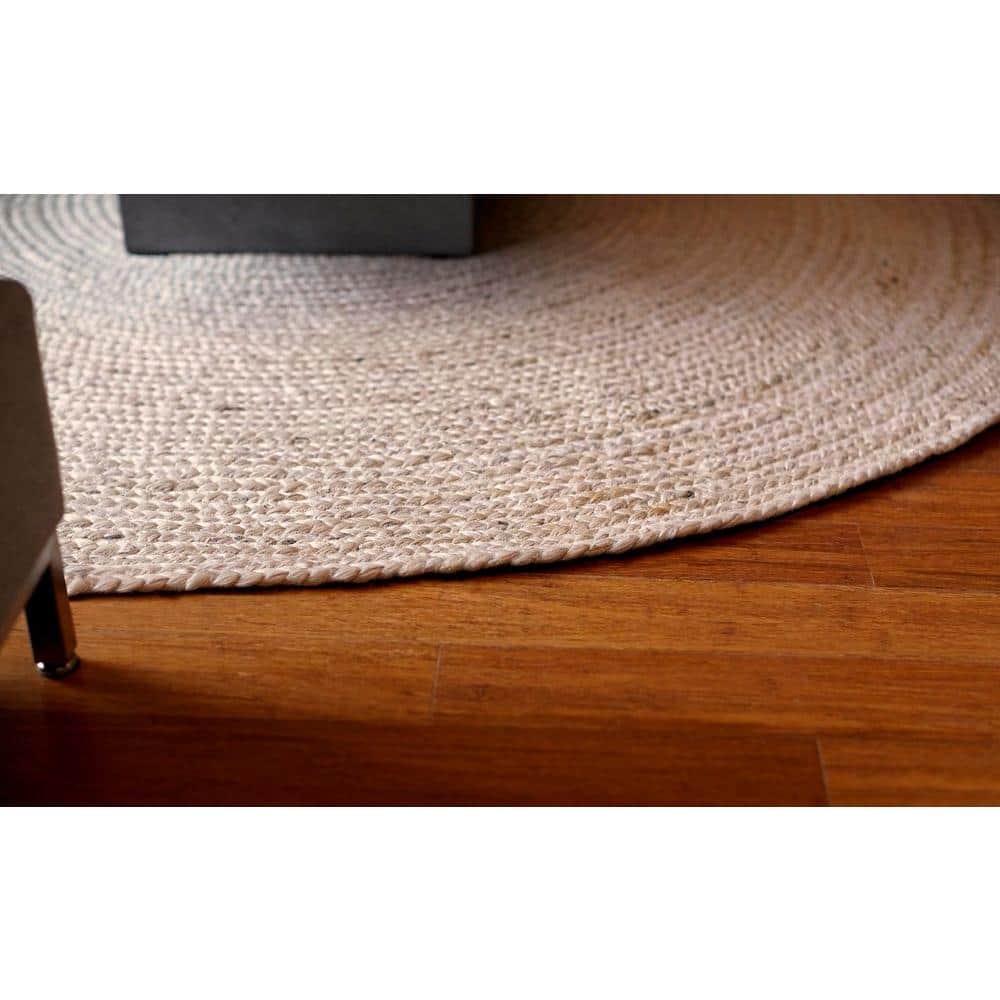 Handmade Ivory Braided Wool Round Area Rug, 4 ft