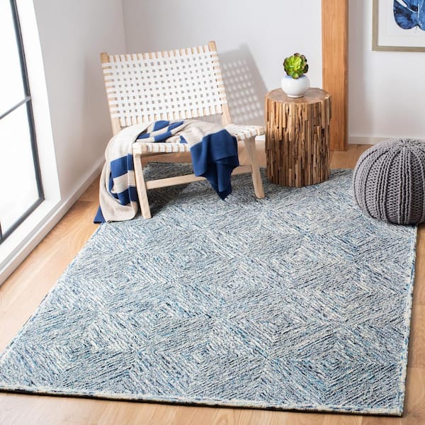 Capri Ivory/Blue 4 ft. x 6 ft. Geometric Diamond Area Rug