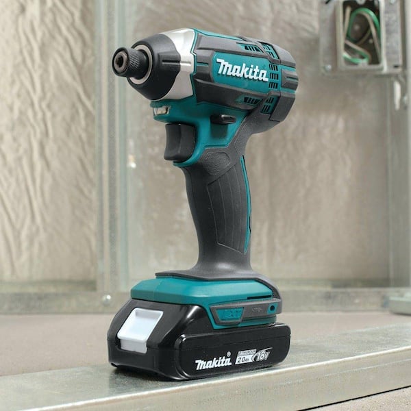 Makita - 18-Volt LXT Lithium-Ion Cordless Driver Drill and Impact Driver Combo Kit (2-Tool) with (2) 2Ah Batteries, Charger, Bag