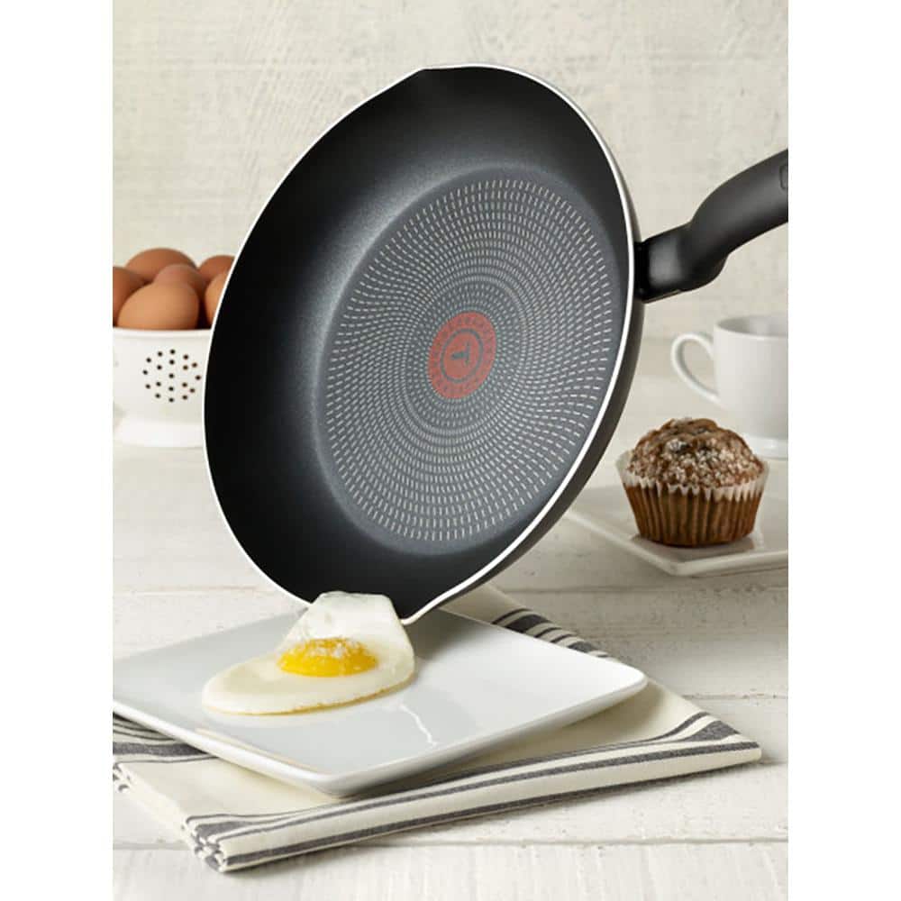 12" Black Aluminum Nonstick Fry Pan with Ergonomic Handles