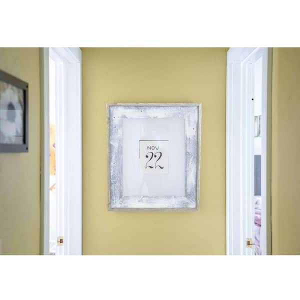 Rustic Farmhouse Artisan 18 in. x 24 in. White Wash Reclaimed Picture Frame