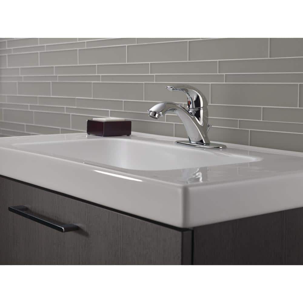 Classic Single Hole Bathroom Faucet with Drain Assembly, Single Handle Bathroom Sink Faucet