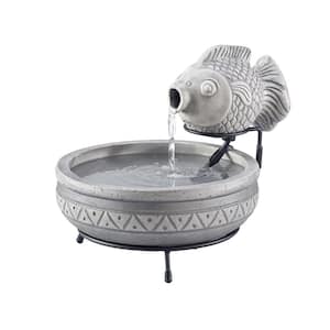 Cement Marin Solar Fish Fountain in Grey