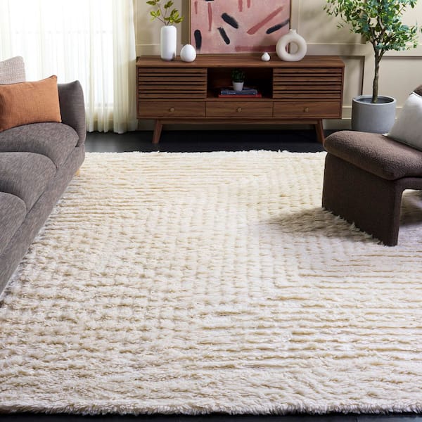 Casablanca 8 ft. x 10 ft. Ivory Geometric Chevrons Area Rug