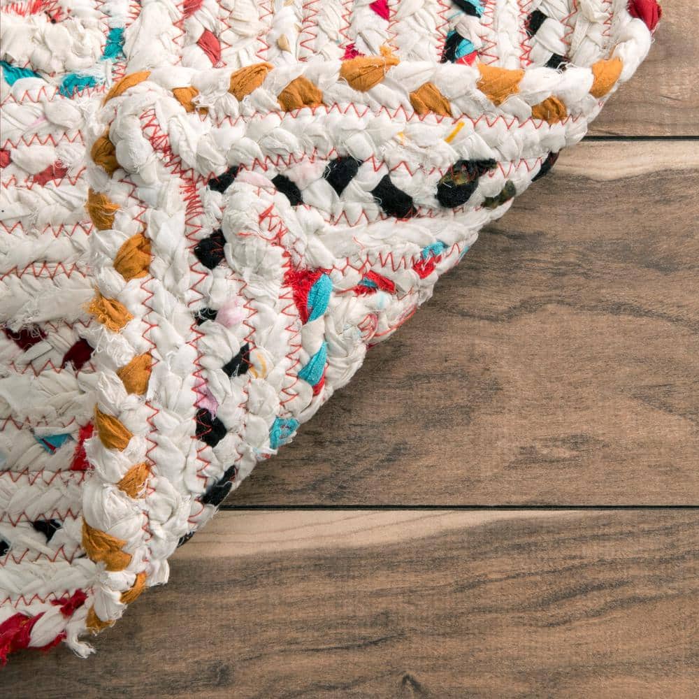 Handmade Ivory Cotton Oval Braided 5' x 8' Rug