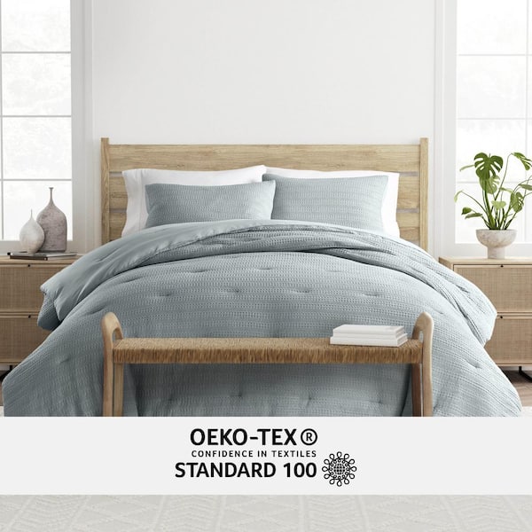 Waffle Textured 3-Piece All Season Polyester Down-Alternative Queen Comforter Set in Light Blue