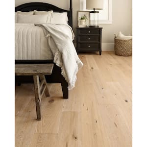 Richmond Lancaster White Oak 9/16 In. T X 7.5 in. W  Wire Brushed Engineered Hardwood Flooring (31.09 sq.ft./case)