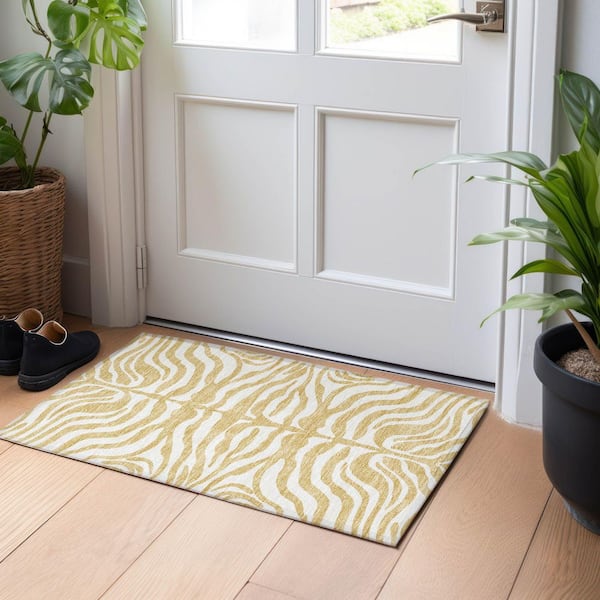 Chantille Machine Washable Indoor/Outdoor Abstract ACN1042 Gold 1 ft. 8 in. x 2 ft. 6 in. Area Rug