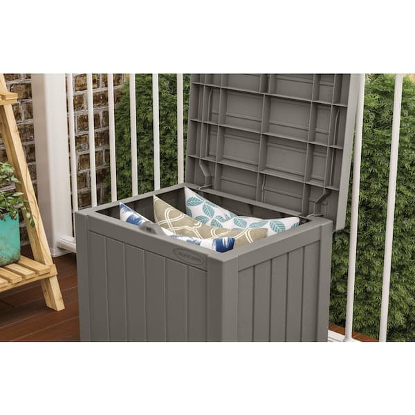 22 Gal. Plastic Deck Box