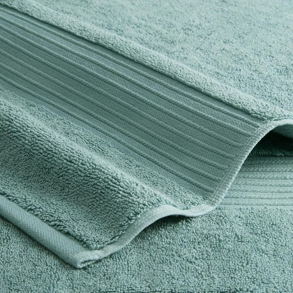 TOWN & COUNTRY LIVING Solid Dobby Border Cotton 20 in. x 30 in