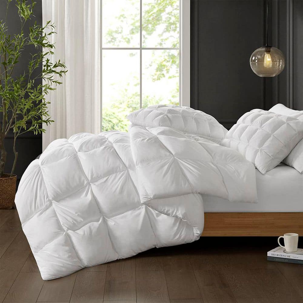 Full White Down Alternative Microfiber Comforter Set