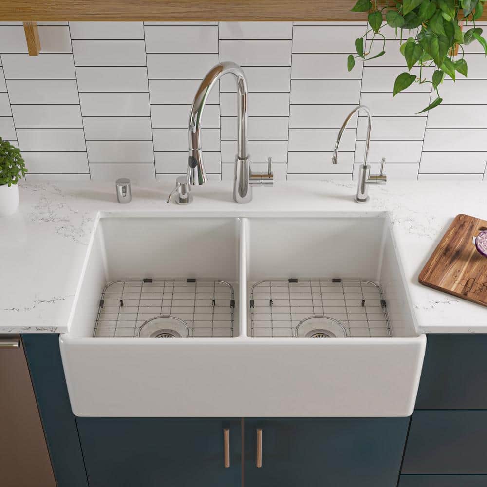 Polished Stainless Steel Pull-Down Kitchen Faucet with Spray