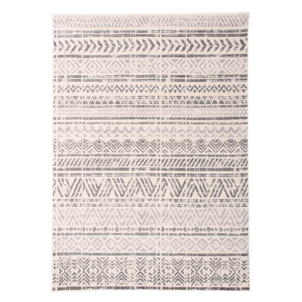 Gray Geometric Washable Synthetic 5' x 7' Area Rug