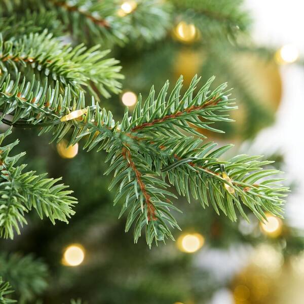 What is a Green Grand Artificial Christmas Tree: Ultimate Holiday Guide