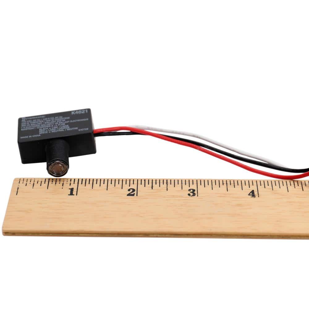 Black 500W 120V Dusk to Dawn Mini Button Photocontrol