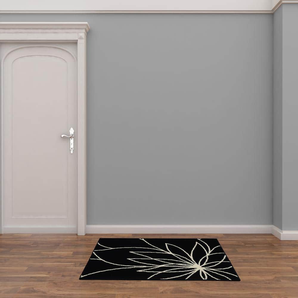 Modern Twist Black Floral Tufted Area Rug, 5' x 7', Easy Care