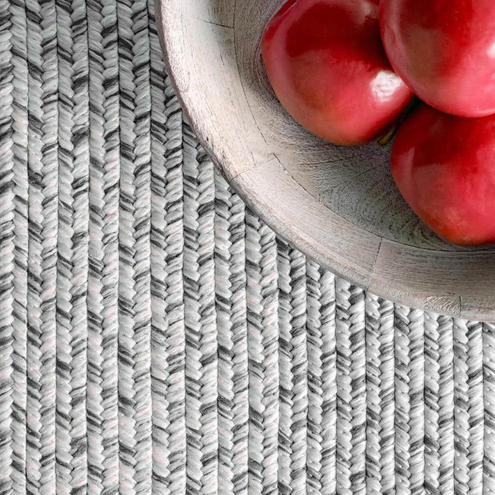 Light Gray Braided Square Synthetic 3' x 5' Indoor/Outdoor Rug