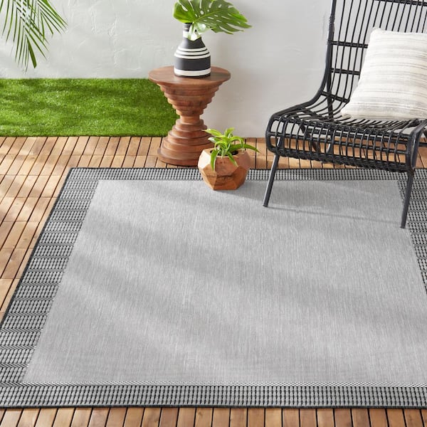 Patio Country Landry Gray/Black 5 ft. x 7 ft. Border Indoor/Outdoor Area Rug