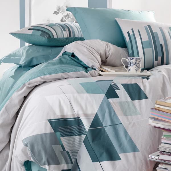 Light Gray Cubes Duvet Cover Set : Teal, Full Size Duvet Cover, 1 Duvet Cover, 1 Fitted Sheet and 2 Pillowcases