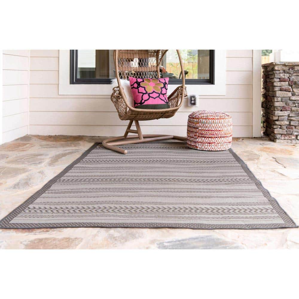 Gray Synthetic 9' x 12' Reversible Outdoor Area Rug